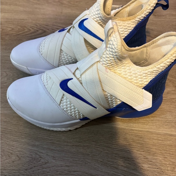 Men’s Nike Lebron Soldier XII Basketball Shoes White/Blue - Size 12 main image 6
